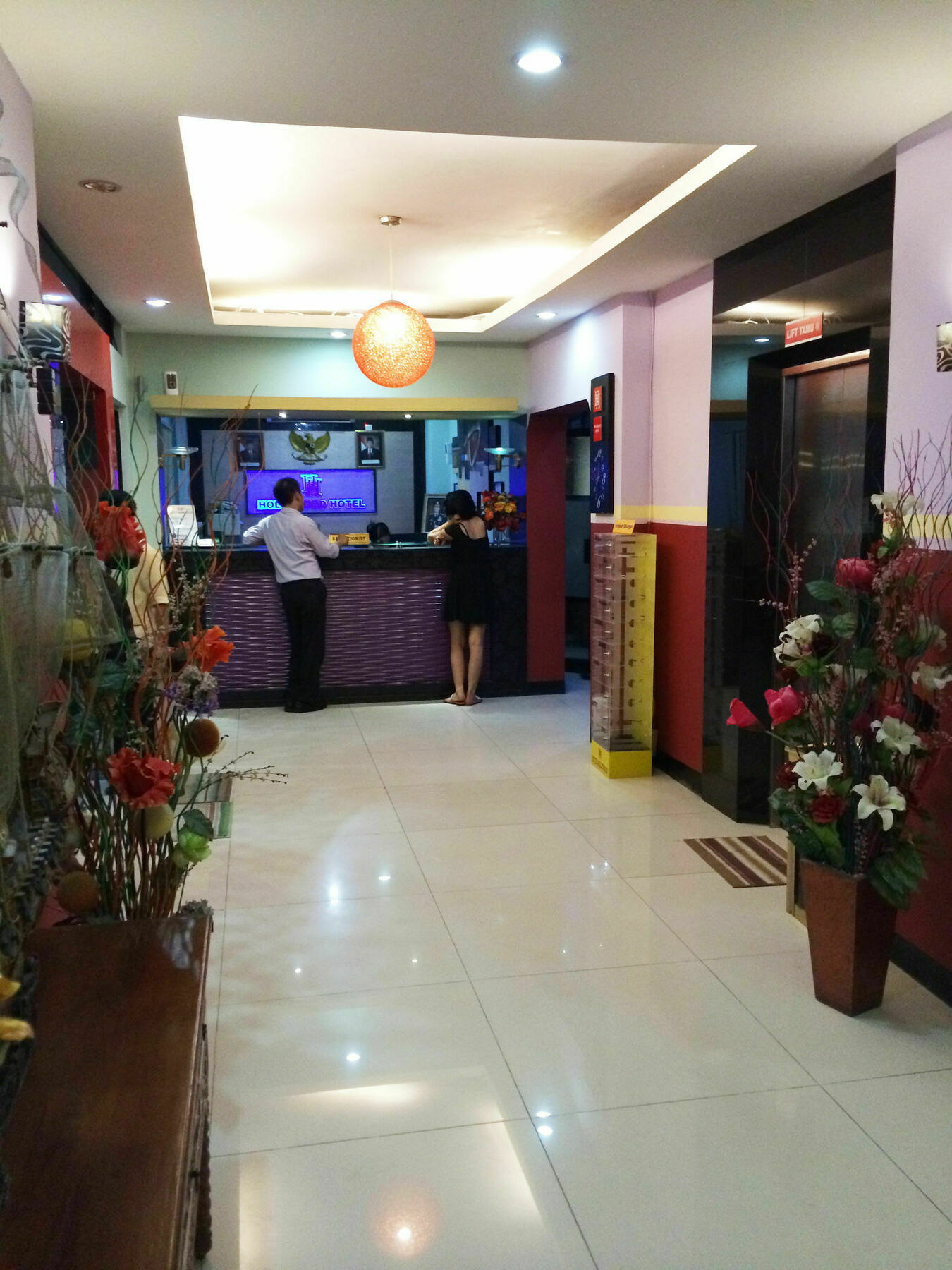 Hollywood Hotel Jakarta Extérieur photo